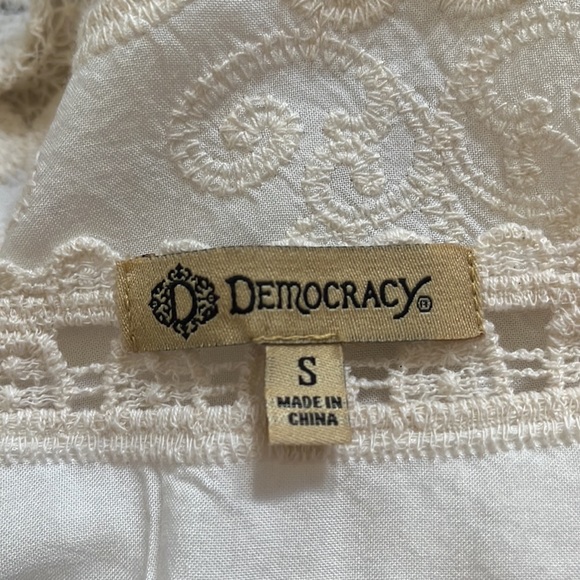 DEMOCRACY BOHO top crochet embroidery flared sleeves cream size small - Picture 5 of 9